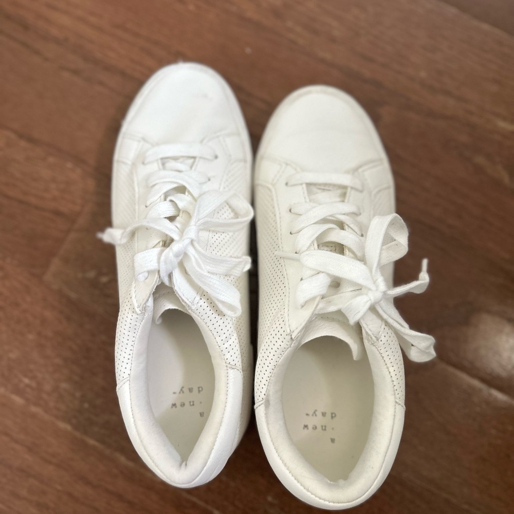a new day Cream Lace-Up Sneakers